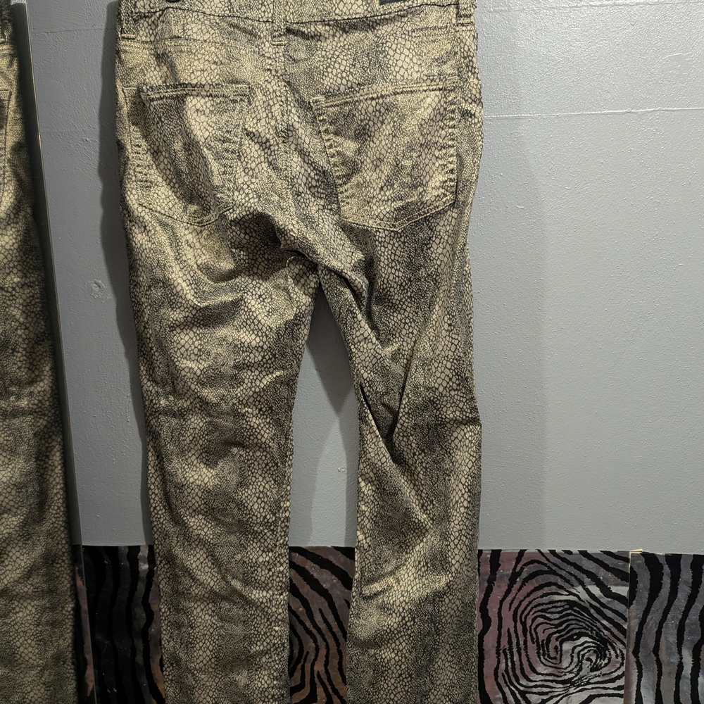 Slim Fit Men’s Snake-Print Pants in‎ Beige - Picture 6 of 9